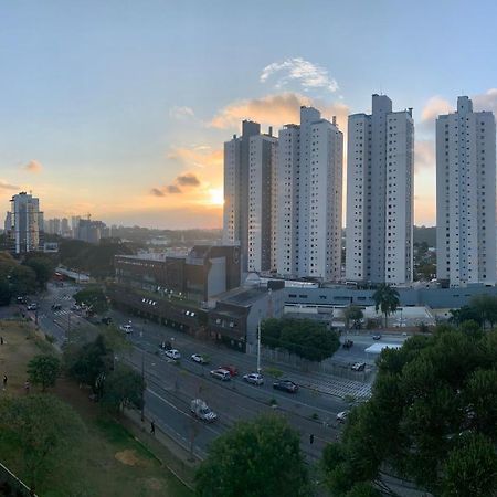 707- Apartamento Encantador, Amplo E Decorado, Quarto, Sala, Cozinha, Mobiliario Moderno, Cozinha Completa Com Utensilios , Excelente Vista Da Cidade E Localizacao Privelegiada No Bairro Bigorrilho Curitiba Exterior photo